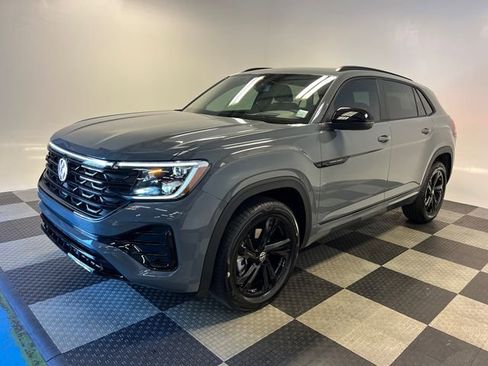 New 2026 Volkswagen Atlas Cross Sport SEL R-Line AWD/4WD image 3