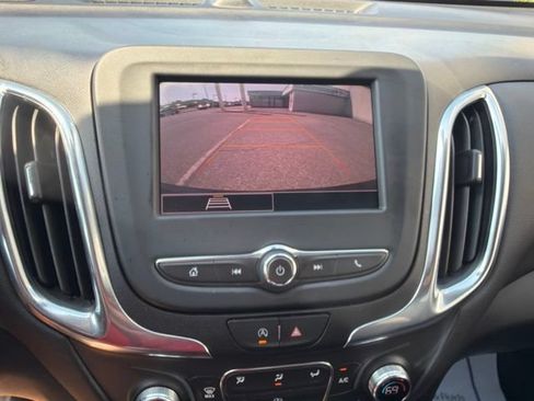 Used 2022 Chevrolet Equinox LT FWD image 22