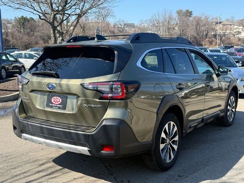 Used 2023 Subaru Outback Limited image 6