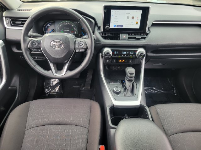 Used 2025 Toyota RAV4 XLE w/ Convenience Package AWD/4WD image 6