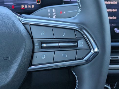 Used 2026 Chevrolet Equinox EV LT image 24