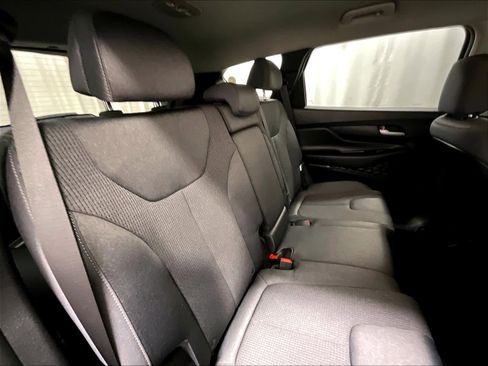 Used 2023 Hyundai Santa Fe SEL image 16