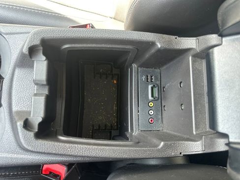 Used 2014 Ford Focus Titanium FWD image 30