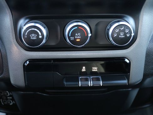 Used 2021 RAM 1500 Big Horn image 22