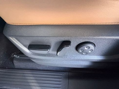 New 2026 INFINITI QX80 Luxe w/ Cargo Package RWD image 16