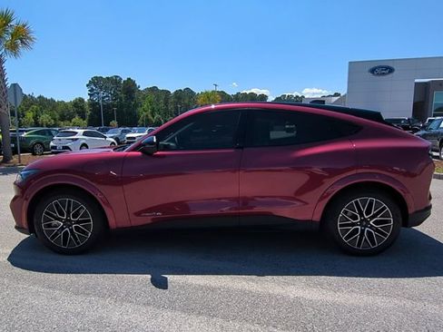 Used 2025 Ford Mustang Mach-E Premium AWD/4WD image 7