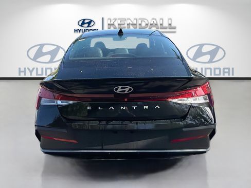 New 2026 Hyundai Elantra SEL Sport FWD image 5