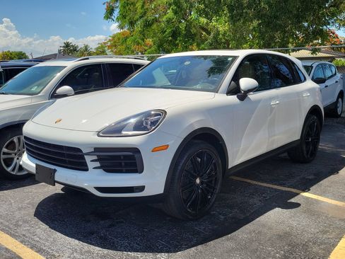Used 2021 Porsche Cayenne AWD/4WD image 31
