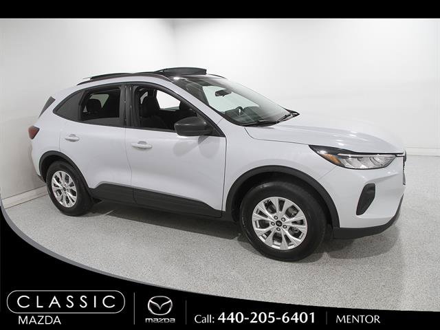 Used 2026 Ford Escape Active w/ Active Premium Tech Pack AWD/4WD image 1