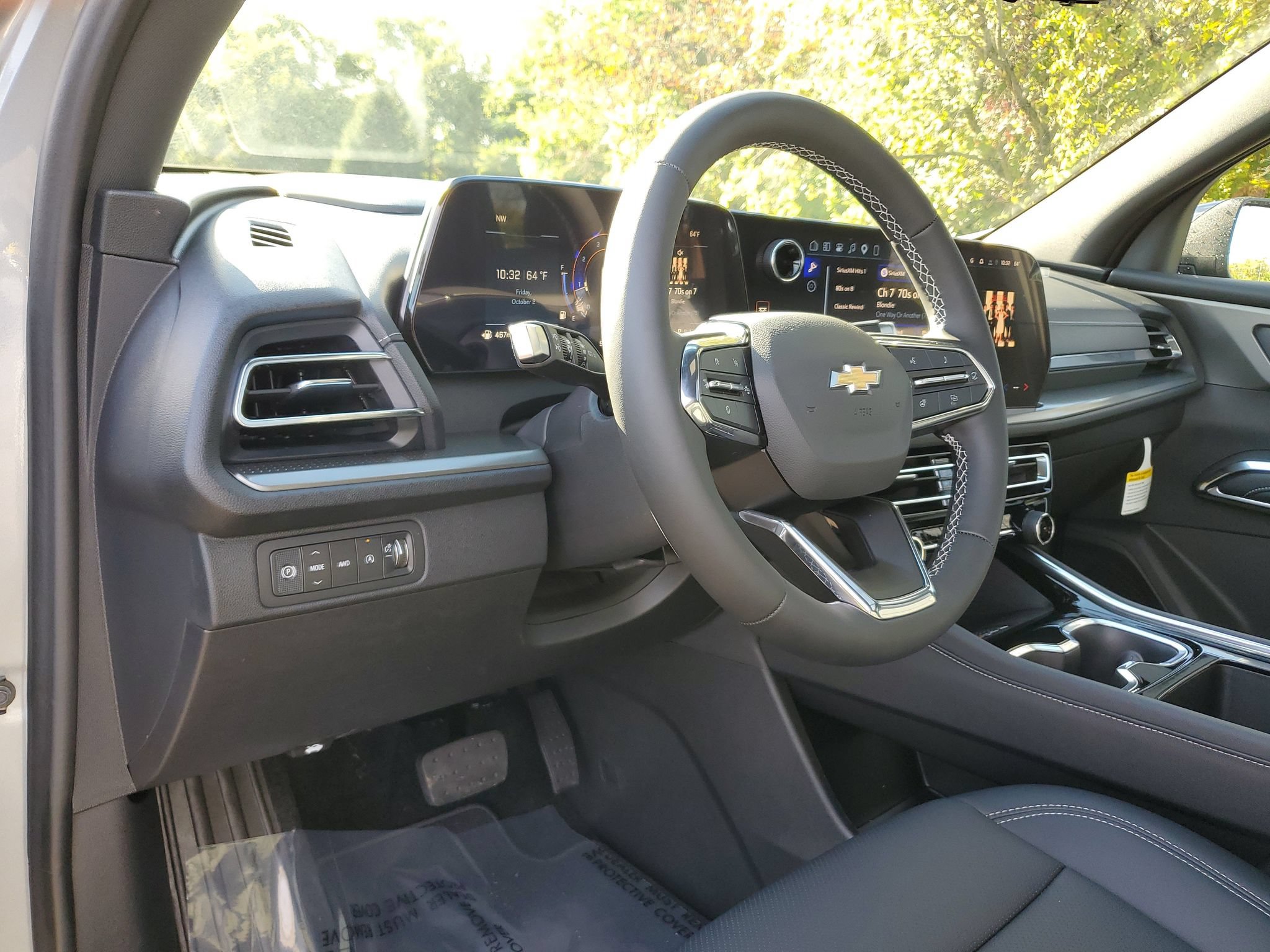 New 2027 Chevrolet Traverse LT AWD/4WD image 18