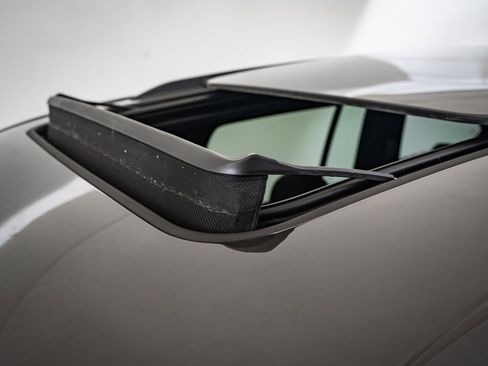 Used 2022 Jeep Grand Cherokee Overland image 14