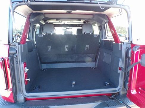 New 2025 Ford Bronco Badlands image 7