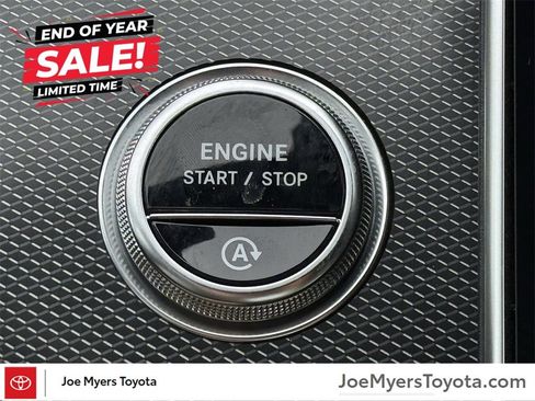 Used 2024 Mercedes-Benz C 300 Sedan image 16