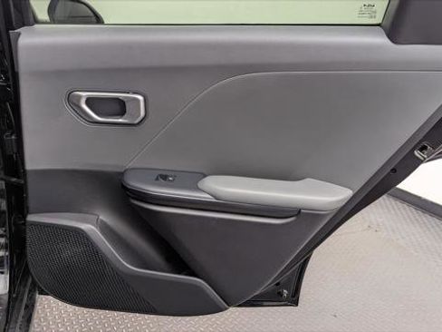 Used 2025 Kia K4 FWD image 19