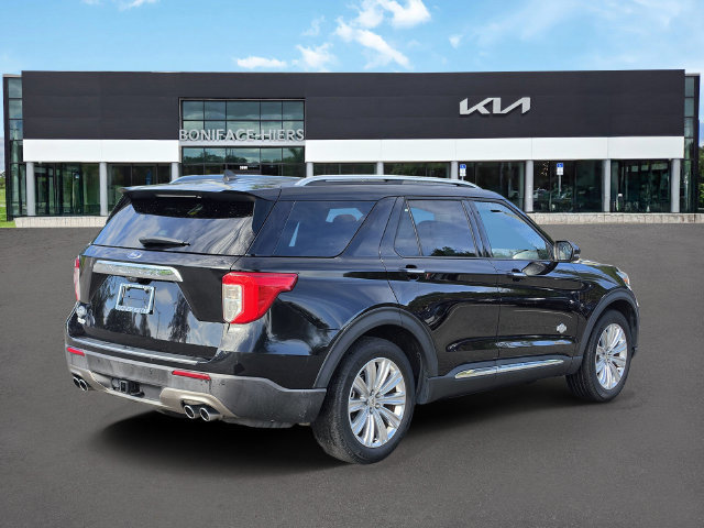 Used 2024 Ford Explorer King Ranch w/ Technology Package RWD image 4