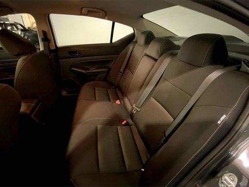 Used 2025 Nissan Altima 2.5 SV image 24