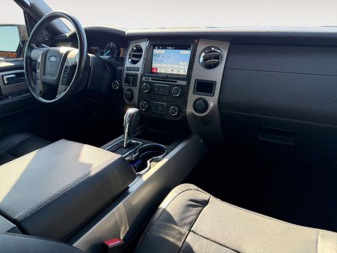 Used 2016 Ford Expedition Limited w/ Equipment Group 301A image 10