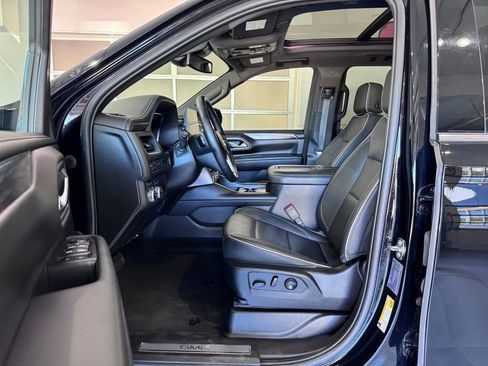 Certified 2023 GMC Yukon XL SLT AWD/4WD image 11