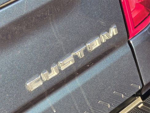 Used 2022 Chevrolet Silverado 1500 Custom w/ Safety Confidence Package image 10