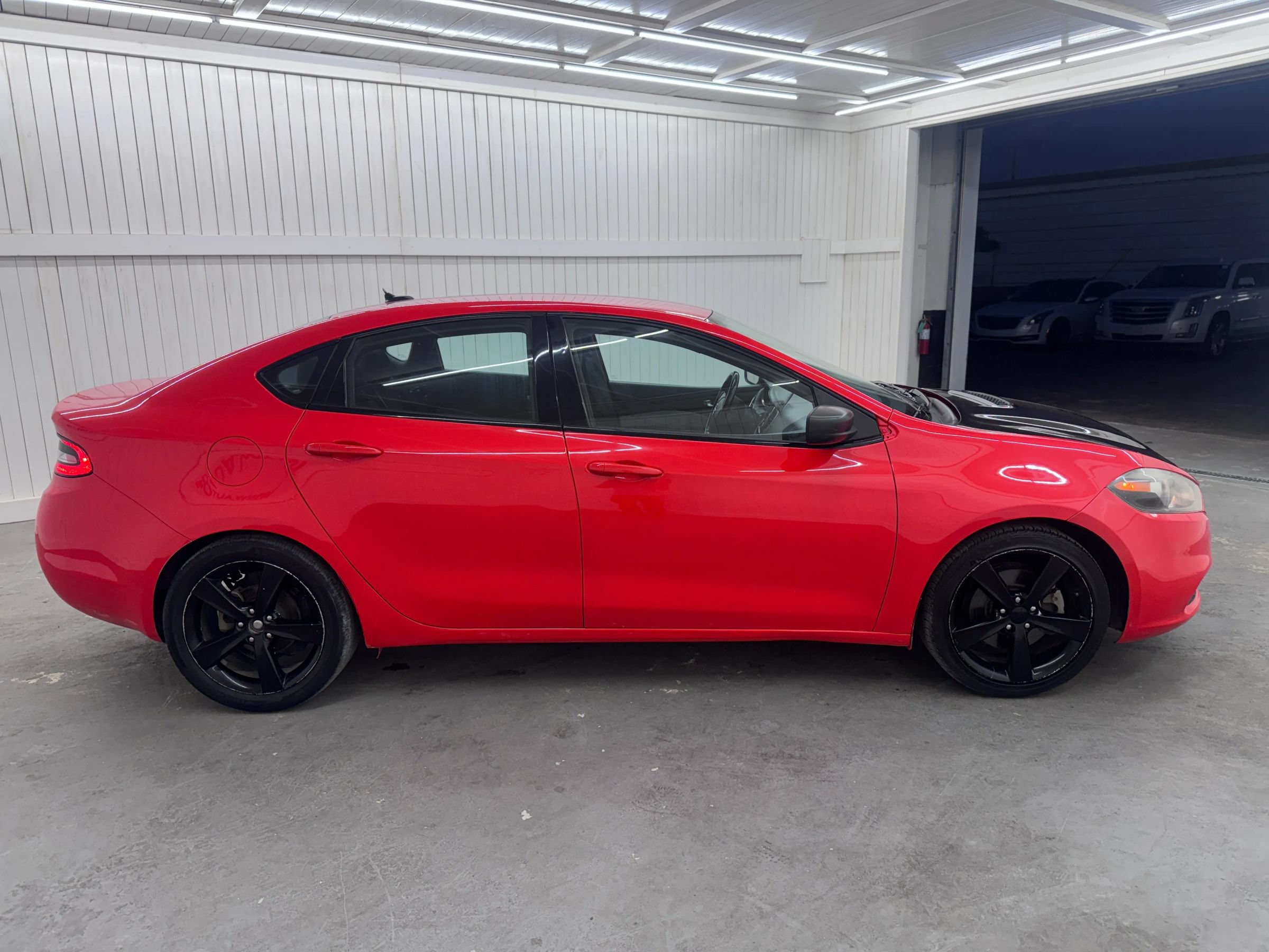 Used 2016 Dodge Dart SXT w/ Rallye Appearance Group FWD image 4