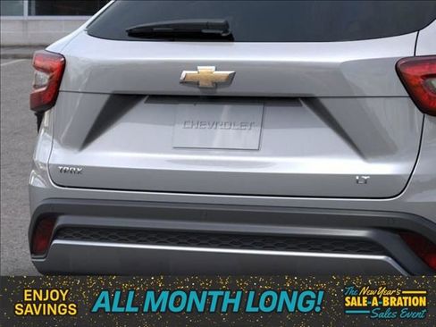 New 2026 Chevrolet Trax LT w/ Driver Confidence Package image 14