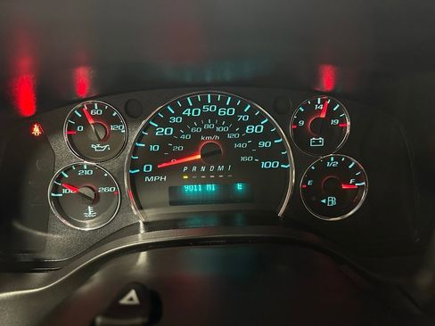 Used 2025 Chevrolet Express 3500 LT w/ LT Preferred Equipment Group image 24