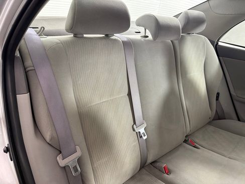 Used 2010 Toyota Corolla LE image 21