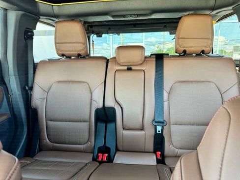 Used 2023 Ford Bronco Heritage Edition AWD/4WD image 32