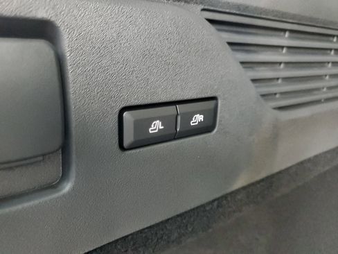 New 2026 Lincoln Nautilus Premier w/ Equipment Group 102A image 32