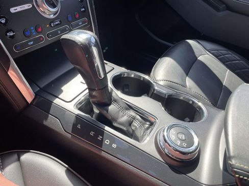 Used 2018 Ford Explorer Platinum AWD/4WD image 20