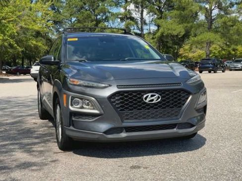 Used 2020 Hyundai Kona SEL FWD image 3