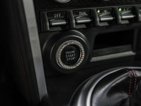 Used 2018 Subaru BRZ Limited w/ Popular Package #3 RWD image 26