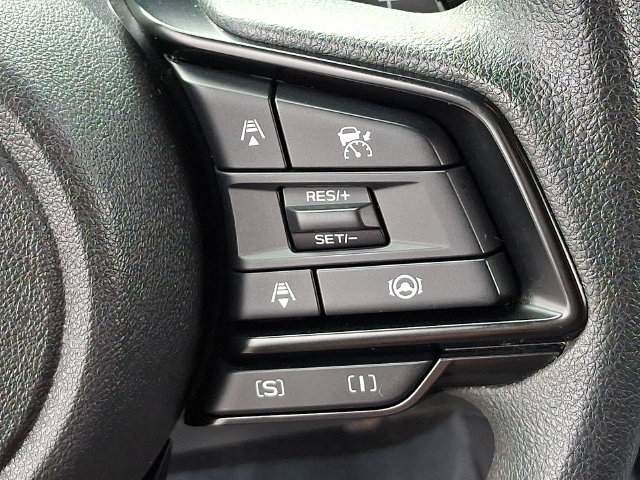 Used 2024 Subaru Crosstrek 2.0i Premium w/ Crosstrek Mirror Package AWD/4WD image 21
