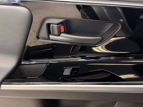 Certified 2025 Toyota bZ4X FWD image 20