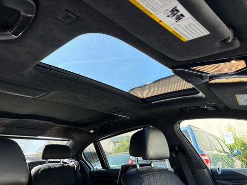 Used 2018 BMW ALPINA B7 xDrive AWD/4WD image 14