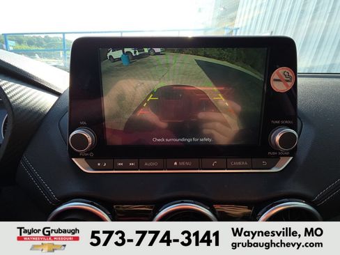 Used 2024 Nissan Sentra SV FWD image 11