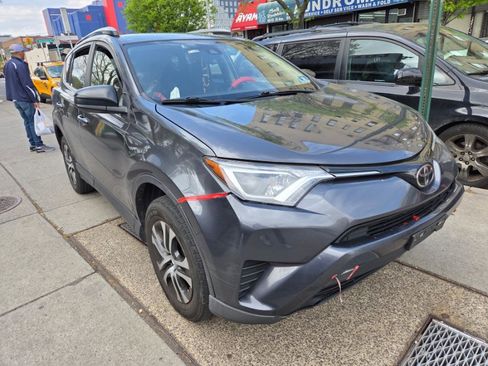 Used 2017 Toyota RAV4 LE w/ All Weather Liner Package image 4