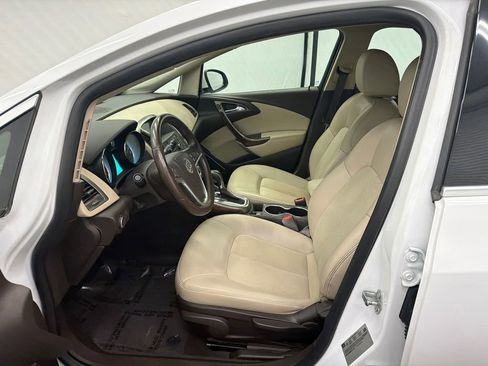 Used 2015 Buick Verano FWD image 9