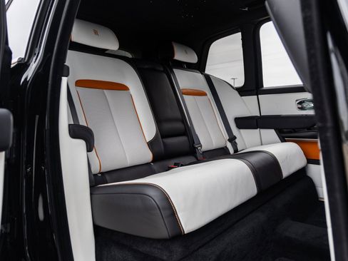 Used 2024 Rolls-Royce Cullinan image 51