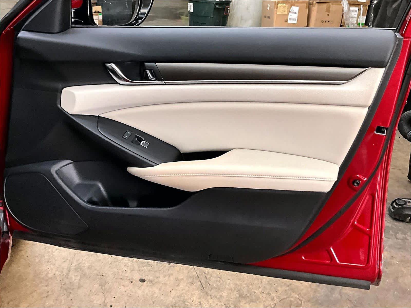 Used 2021 Honda Accord Hybrid image 27