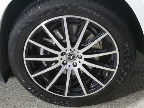 Used 2024 Mercedes-Benz GLS 450 4MATIC image 15