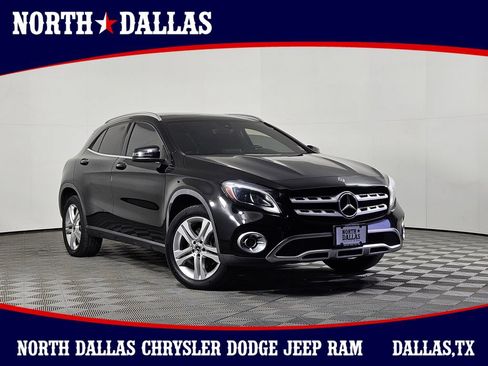 Used 2020 Mercedes-Benz GLA 250 4MATIC w/ Premium Package image 1