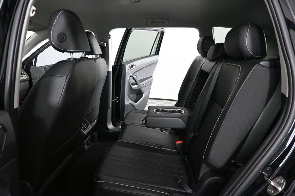 Used 2023 Volkswagen Tiguan SE FWD image 21