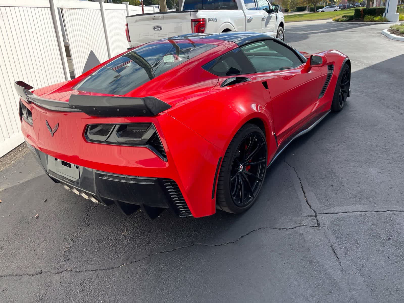 Used 2016 Chevrolet Corvette Z06 w/ 2LZ Preferred Equipment Group RWD image 13