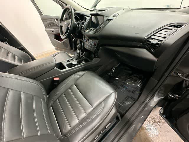 Used 2017 Ford Escape Titanium AWD/4WD image 20