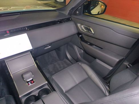 New 2026 Land Rover Range Rover Velar S AWD/4WD image 27