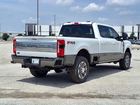 New 2026 Ford F350 King Ranch w/ FX4 Off-Road Package AWD/4WD image 4