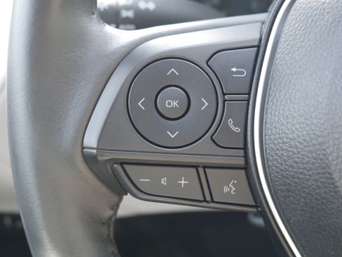 Used 2024 Toyota Corolla Cross LE w/ Moonroof Package AWD/4WD image 28