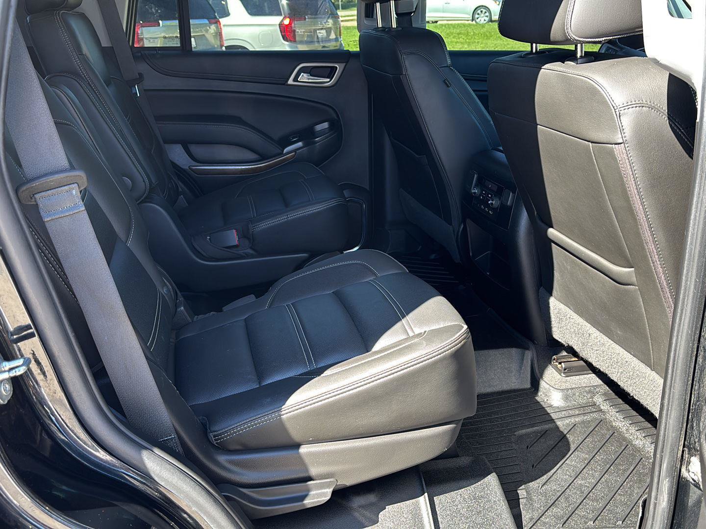 Used 2019 GMC Yukon Denali w/ Denali Ultimate Package AWD/4WD image 24