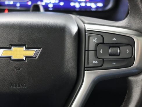 Used 2023 Chevrolet Suburban Premier w/ Advanced Technology Package image 32